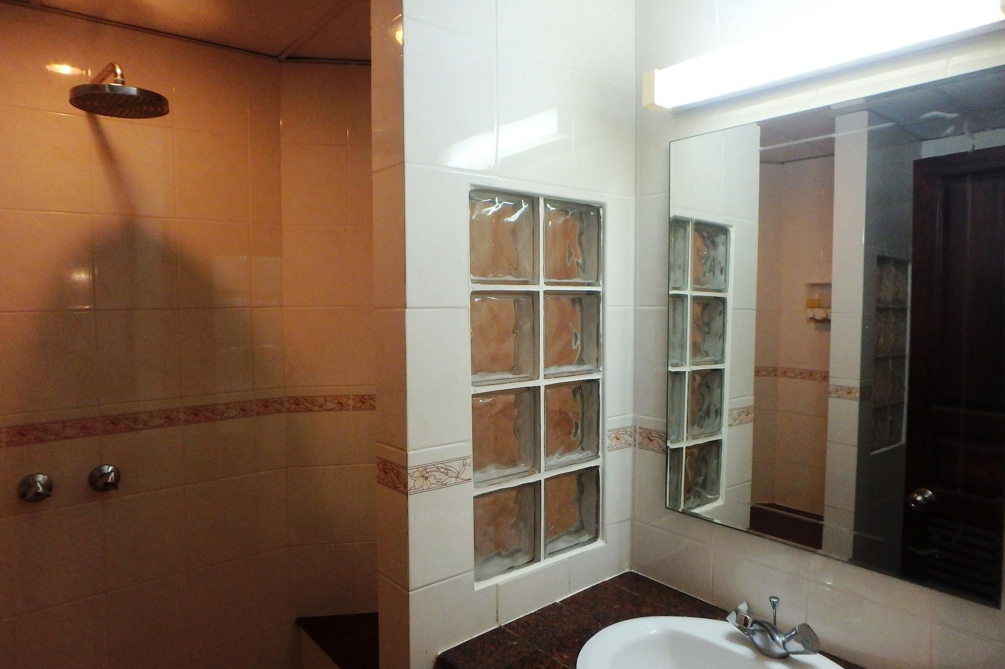 Paradise Inn Karon Екстер'єр фото