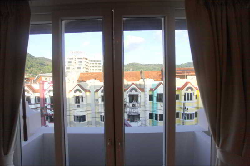 Paradise Inn Karon Екстер'єр фото